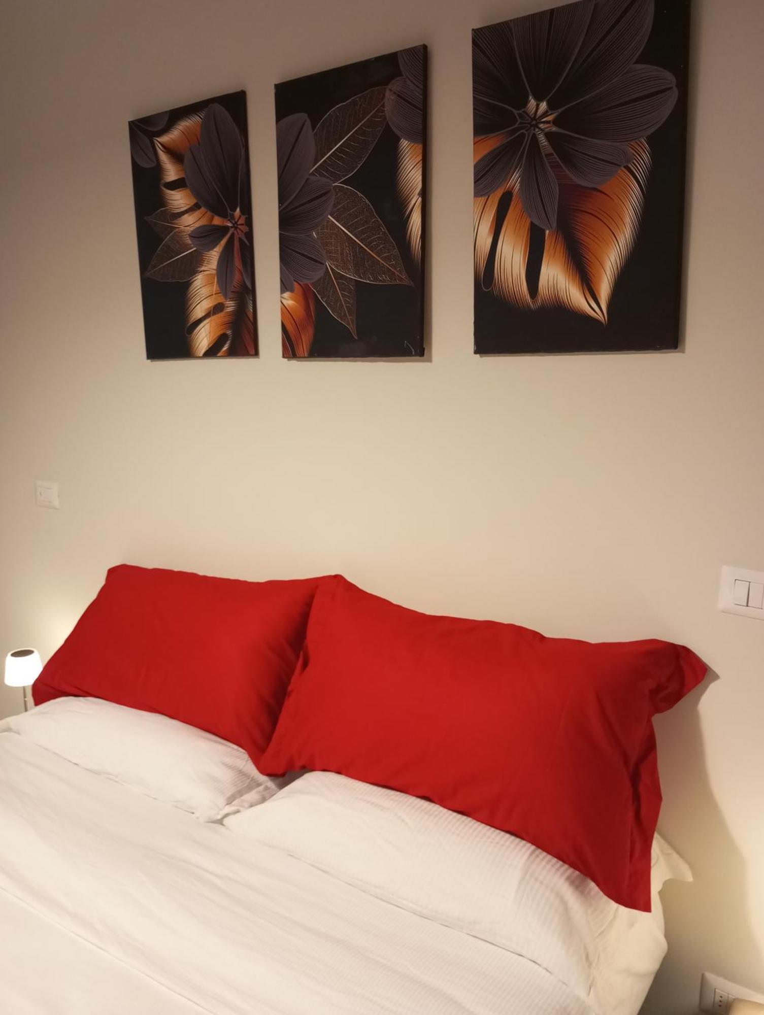 Апартаменты Sleep & Fly Bgy Airport-Station-Center Бергамо Экстерьер фото