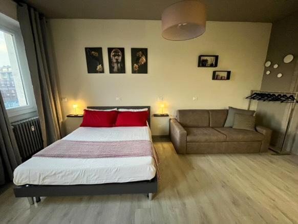 Апартаменты Sleep & Fly Bgy Airport-Station-Center Бергамо Экстерьер фото